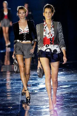 Look 15
